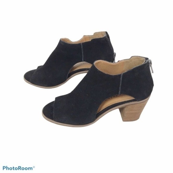 Lucky Brand Keight black suede booties size 6 - Picture 1 of 10